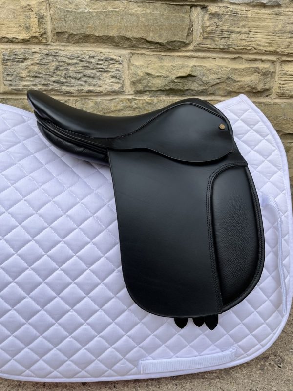 English Show Saddle - Image 3